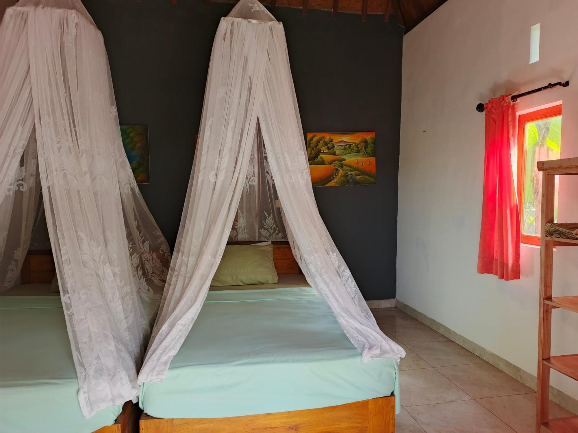 Friend House Stay & Surf Airsatang Bagian luar foto