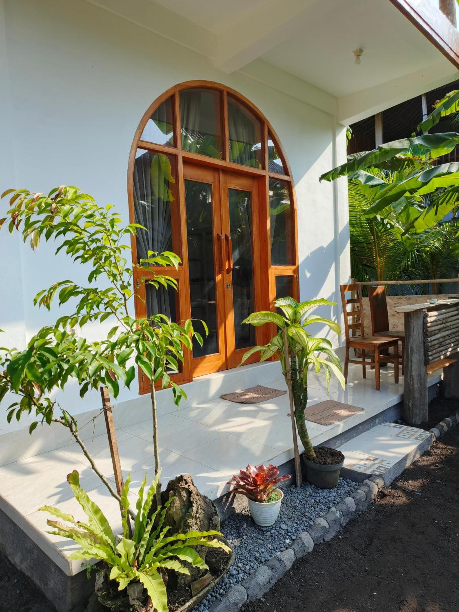 Friend House Stay & Surf Airsatang Bagian luar foto